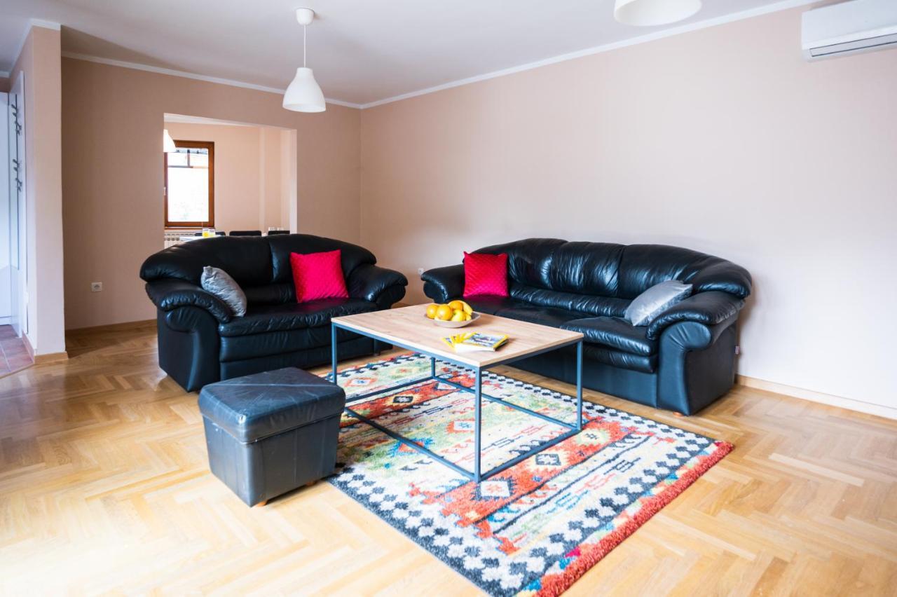 Duplex Apartment For Up To 12 People- Old Town Saraybosna Dış mekan fotoğraf