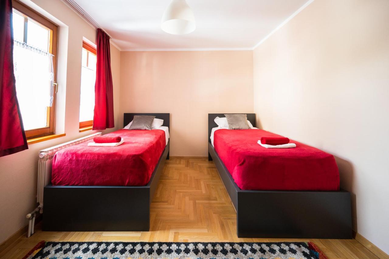 Duplex Apartment For Up To 12 People- Old Town Saraybosna Dış mekan fotoğraf